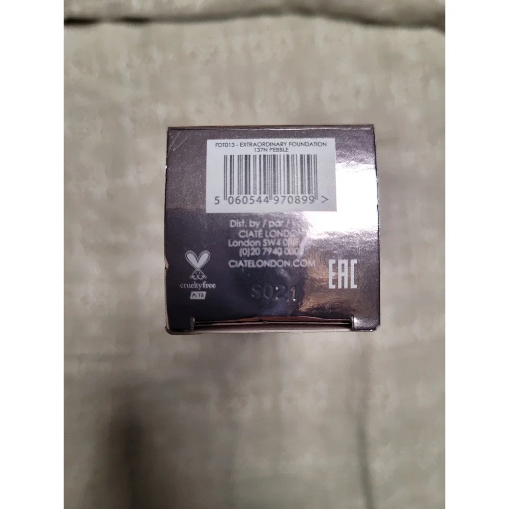 Ciate London Extraordinary Foundation 137N Pebble Radiant Hydrating 1.69oz‎ NEW